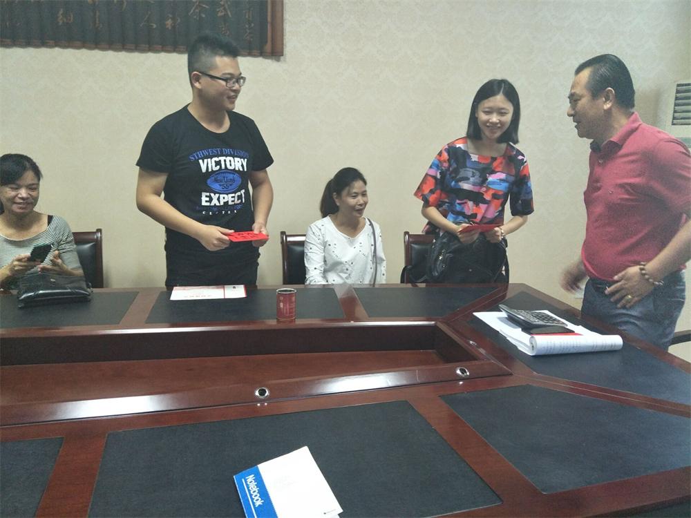 福建易順建筑工程有限公司2017年第一屆：“金秋助學(xué)，學(xué)子圓夢(mèng)，誠(chéng)信你我，感恩社會(huì)”